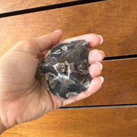 אבני אגת אומבו