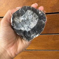 אבני אגת אומבו