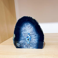 מנורת אגת כחולה, מנורת אבן