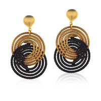 עגילים מיוחדים בעבודת יד