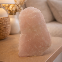 מנורת אבן רוז קוורץ